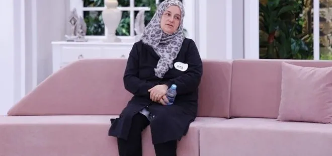 Kendisinden 41 yaş büyük ’Sözde Hoca’ ile kaçmıştı: Esra Erol’da bulundu