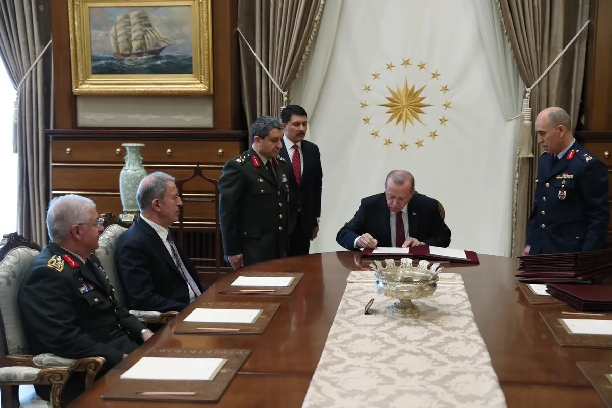 Son dakika: Başkan Erdoğan YAŞ kararlarını onayladı