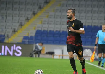 Arda Turan Rangers maçında oynamayacak