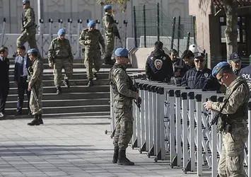 'Amcalar Amerika ile anlaşmış müdahale olacak'