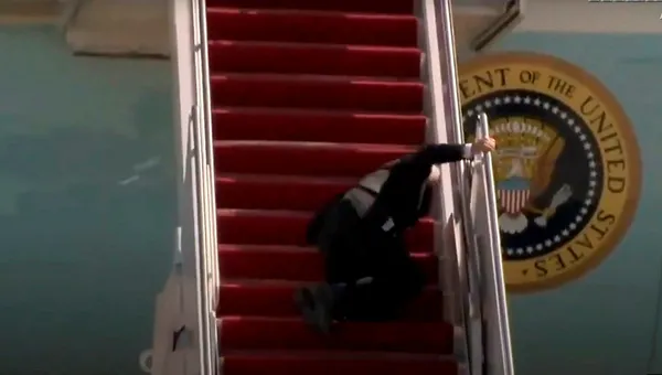 Trump Biden'ın düşmesini diline doladı! Bunu bekliyordum - 6