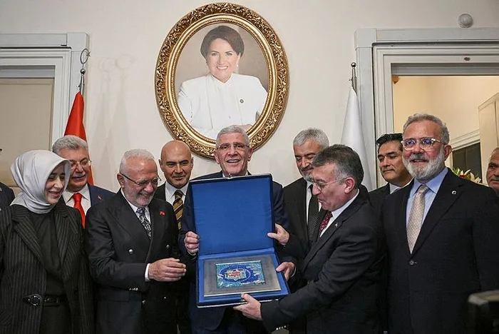 1717071310198.jpeg AK Parti'den İYİ Parti Genel Başkanı Müsavat Dervişoğlu'na ziyaret - 2