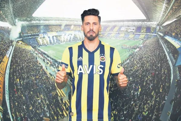 Melisa Döngel’den aşk bombası! Aleyna Tilki’nin eski sevgilisine gönlünü kaptırdı