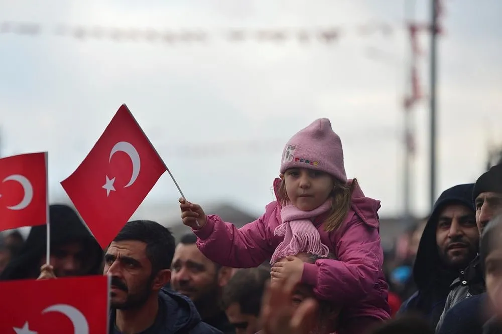 Başbakan Yıldırım: Hem Suriye'de hem Türkiye'de teröristlerin hepsini yok edeceğiz - 1