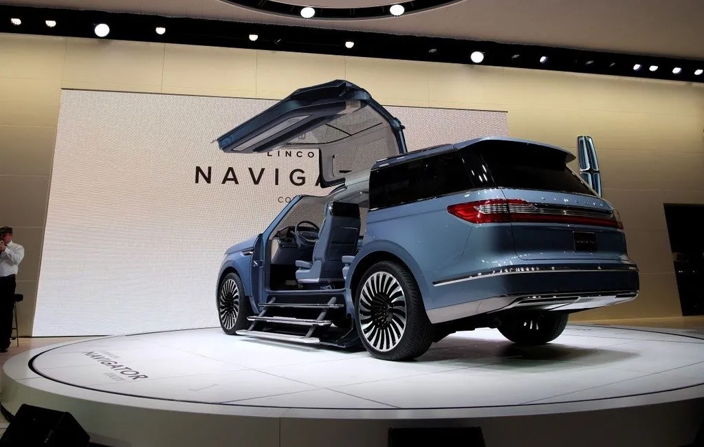 Lincoln Navigator 2016