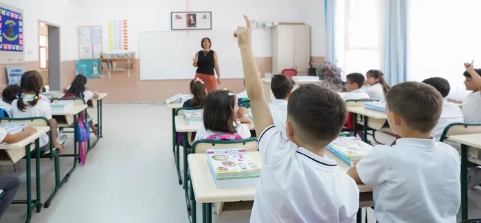 bakan-tekinden-ogretmen-atamasi-aciklamasi-rakamda-uzlastik-1713986347690.jpeg Bakan Tekin'den öğretmen ataması açıklaması: "Önümüzdeki hafta açıklayacağız" - 8