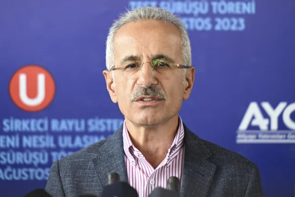 Sirkeci-Kazlıçeşme hattı hizmete alınıyor! Bakan Abdülkadir Uraloğlu tarih verdi - 5