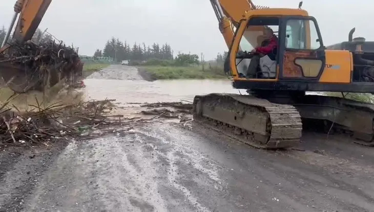 Sağanak yağış Düzce'de hayatı felç etti! Batı Karadeniz'de sel ve heyelan tehlikesi