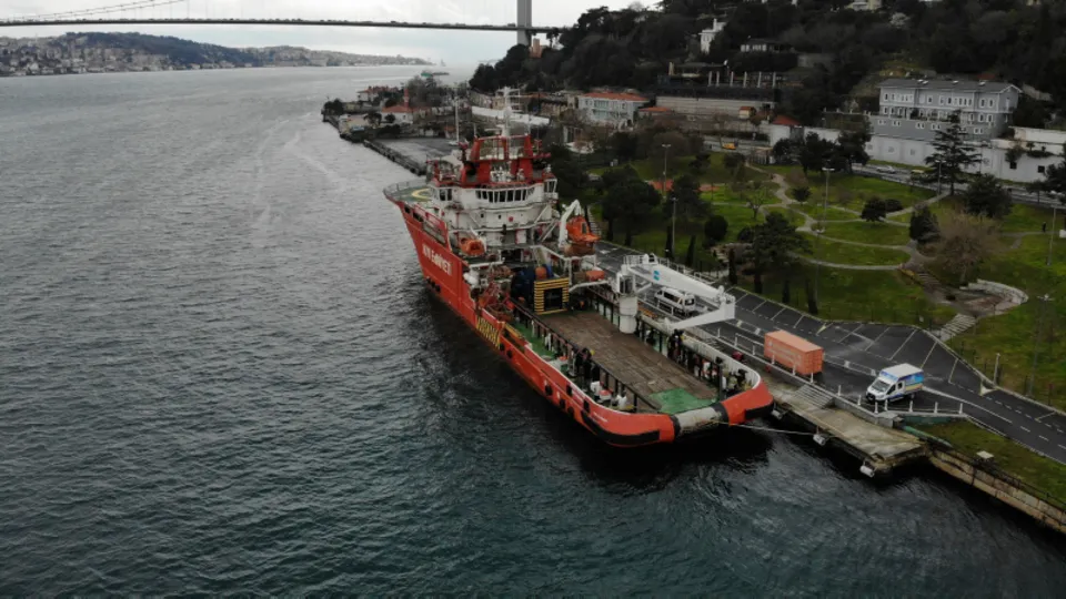 O Türkiye'nin ilk acil müdahale gemisi! Nene Hatun havadan görüntülendi