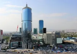 AVM'den 18 yaş altına yasak kararı