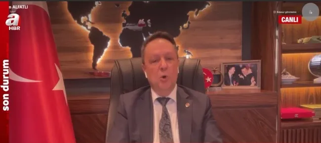 chpde-kilicdaroglu-imamoglu-cekismesi-mi-iki-grup-birbirlerine-fotograflarla-operasyon-mu-cekiyor-1643711205572.jpg CHP'de Kılıçdaroğlu-İmamoğlu çekişmesi mi? İki grup birbirlerine fotoğraflarla operasyon mu çekiyor?