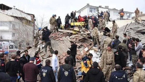 malatyada-korkutan-deprem-afad-buyuklugunu-41-olarak-duyurdu-son-depremler-1677553861088.jpeg Malatya'da korkutan deprem! AFAD büyüklüğünü 4,1 olarak duyurdu | SON DEPREMLER - 5
