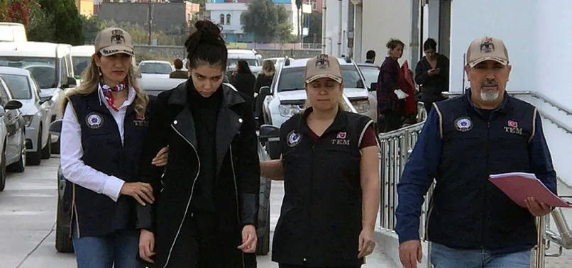 4 dil bilen Fransız Anissa Laaroussi DEAŞ'a katılmak için geldiği Adana'da yakalandı