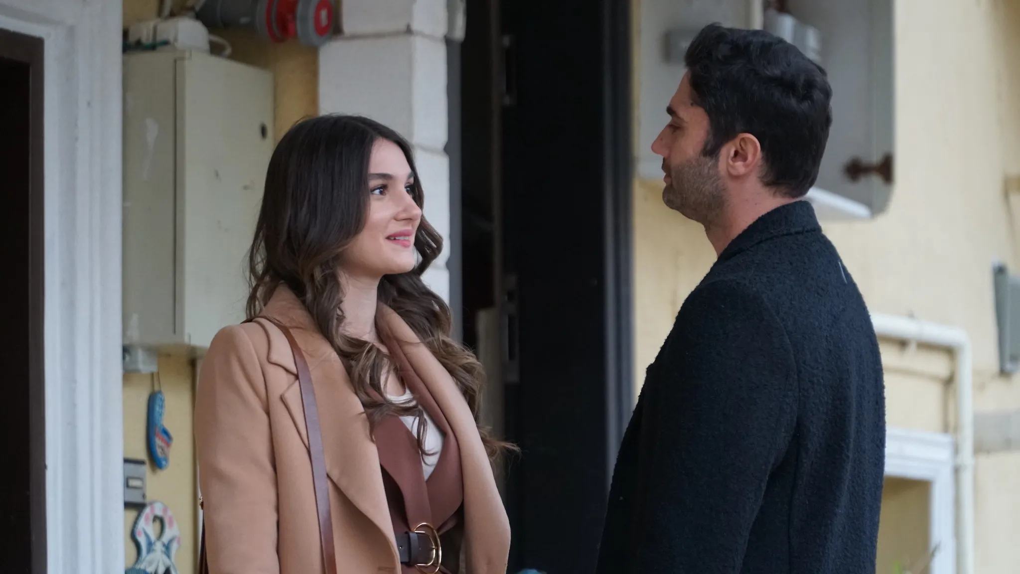 Adı Sevgi yeni bölümüyle pazar akşamı ATV'de! Elif için Sarpça'daki hayat kabusa döner