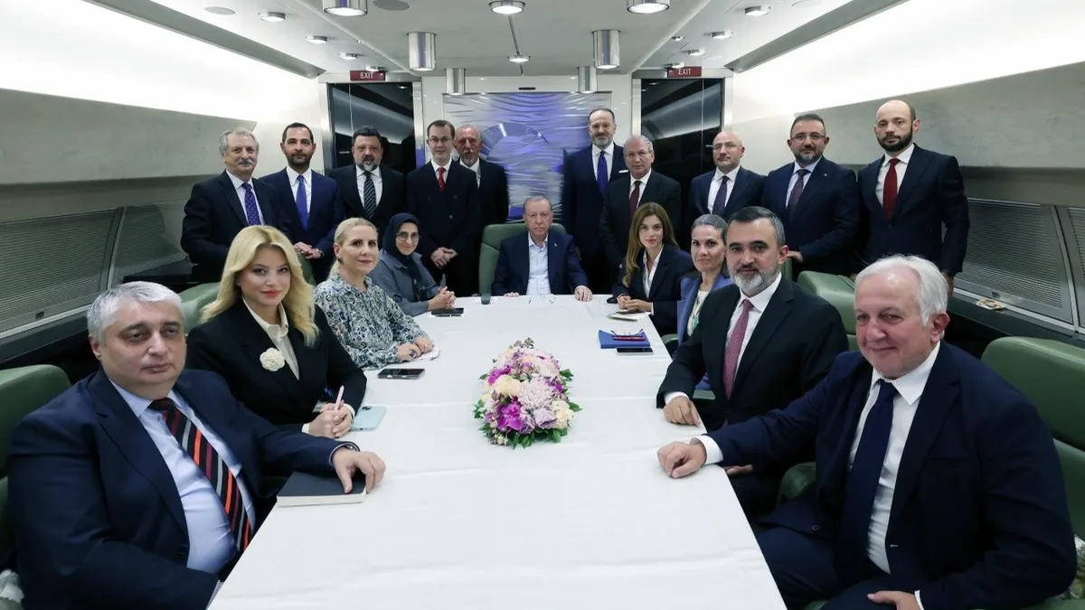 Başkan Erdoğan'dan Kırgızistan ziyareti dönüşünde net mesajlar: Barış için her türlü gayrete hazırız