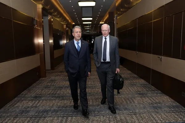 Hulusi Akar ile James Jeffrey İstanbul’da görüştü