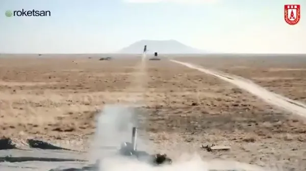 Türkiye’nin gözdesi OMTAS hedeflerini imha etti! Hareket halinde tam isabet