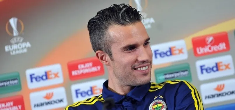 Arsenal taraftarı Robin van Persie'yi istiyor!