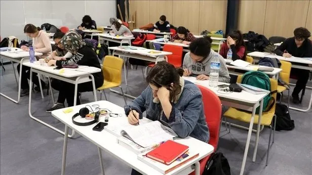 Üniversiteler ne zaman açılacak 2022? Üniversiteler ayın kaçında açılıyor? YÖK 2022-2023 akademik takvimi...