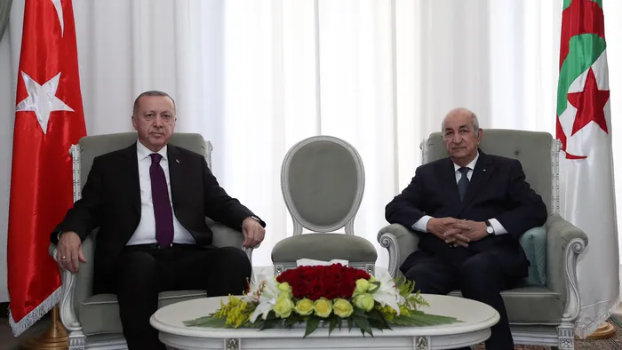 baskan-erdogan-ankarada-cezayir-cumhurbaskani-abdulmecid-tebbunu-kabul-edecek-1652652695885.jpeg Son dakika: Başkan Erdoğan ile Cezayir Cumhurbaşkanı Abdülmecid Tebbun'dan önemli açıklamalar - 1