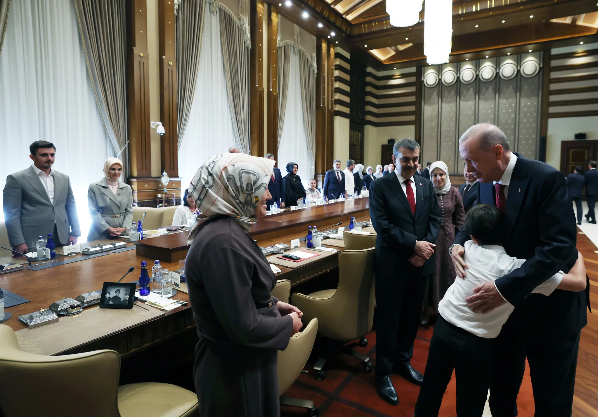 Külliye'de acıyı paylaşan kabul! Başkan Erdoğan okul saldırısında evlatlarını kaybeden ailelerle görüştü