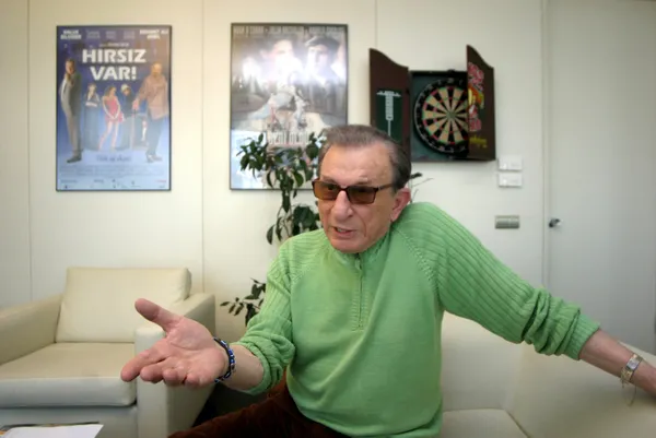 Usta tiyatrocu Haldun Dormen koronavirüse yakalandı!