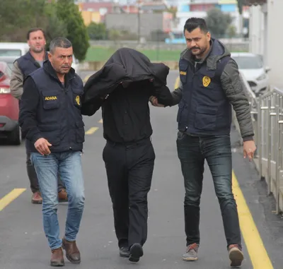 Adana'da koronavirüsle ilgili "tahlil sonucunuz pozitif çıktı" mesajları atan memur tutuklandı - 1