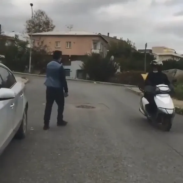 1642675125824.jpg İstanbul'da 'köpek' kavgası: Hayvana taş attım - 5