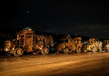 TSK'dan İdlib'e dikkat çeken sevkiyat! Tanklar ve ağır silahlı askerler bölgede