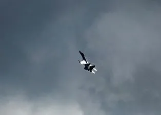 Rus uçağı Su-35 İstanbul semalarında