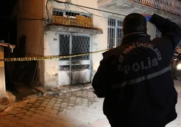 Eski sevgilisinin evini kudaklamaya çalıştı!