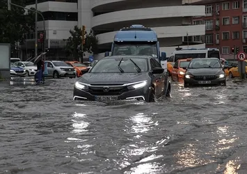 Ankara'da sağanak etkili oldu