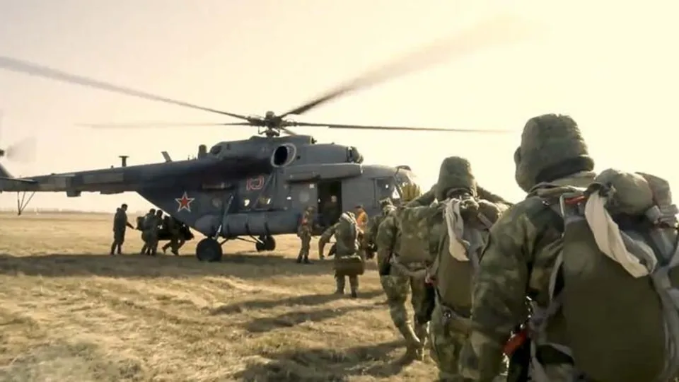 Rusya-Ukrayna savaşının uydu görüntüleri servis edildi! Putin'in 150 bin askeri...