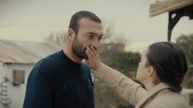 ates-kuslari-atv-canli-izle-3-subat-cuma-ates-kuslari-4-bolum-kesintisiz-full-hd-bedava-sifresiz-izle-tek-parc-1675446482062.jpg Köksüzler yakayı ele verdi! ATEŞ KUŞLARI ATV İZLE | 3 Şubat Cuma Ateş Kuşları 4. bölümünde neler yaşandı? - 10