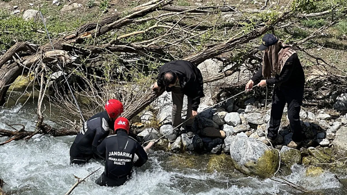 Van'da kayıp 4 yaşındaki çocuğun cansız bedeni bulundu