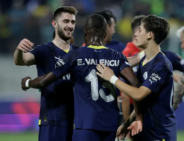 fenerbahce-uefada-turladi-aek-larnaca-1-2-fenerbahce-mac-sonucu-ozet-1665687060540.jpg Fenerbahçe UEFA'da turladı! AEK Larnaca 1-2 Fenerbahçe (MAÇ SONUCU-ÖZET)