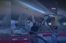 Uçakta ayaktaki yolcuya ceza kesildi!
