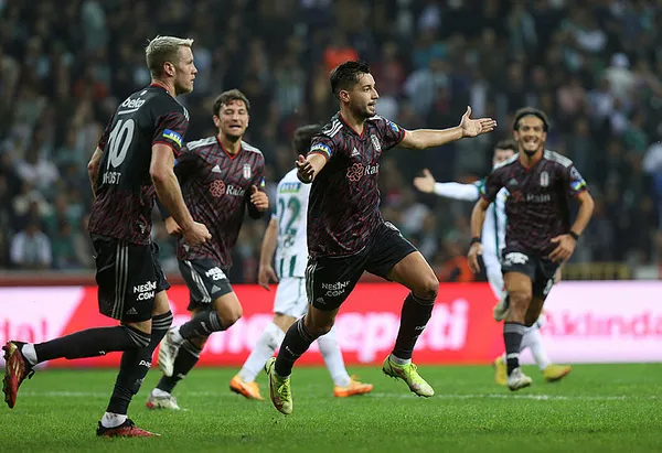 bitexen-giresunspor-besiktas-maci-canli-anlatim-ilk-11ler-mac-hangi-kanalda-canli-macin-hakemi-kim-1665253370792.jpg Bitexen Giresunspor - Beşiktaş: 0-1 | Tayyip Talha Sanuç Kartal'ı yüksekten uçurdu - 3