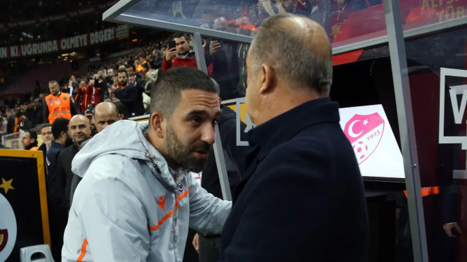 Galatasaray'dan son dakika Arda Turan bombası! Fatih Terim...