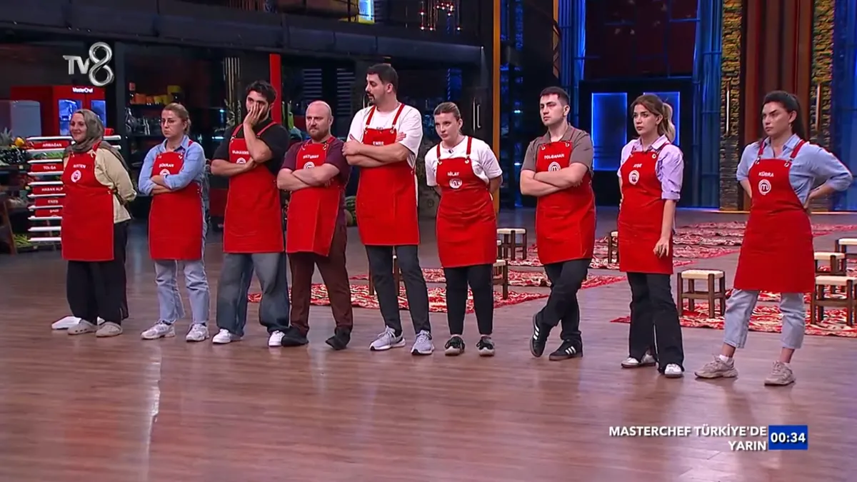 MasterChef'te kaptanlık oyununun ardından yeni takım dengesi oluştu.