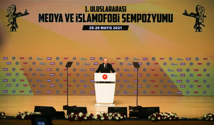 Son dakika: Başkan Erdoğan'dan Medya ve İslamofobi Sempozyumu'nda önemli açıklamalar - 1