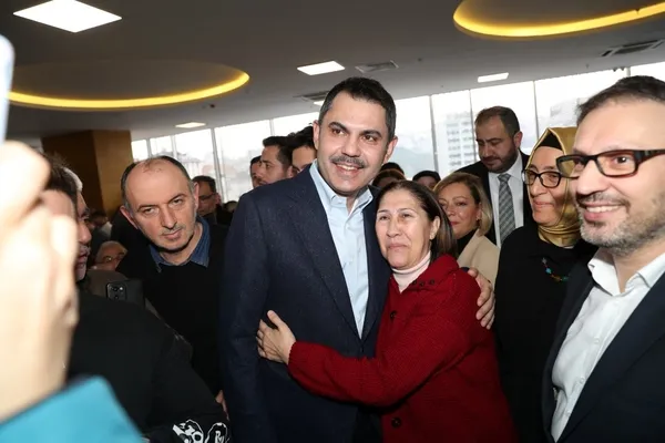 1706352289865.jpg Cumhur İttifakı'nın İBB Başkan Adayı Murat Kurum seçim çalışmalarını sürdürüyor: Bizi takdir edecek millettir - 3