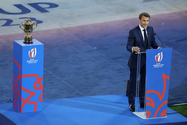 1694245321945.jpg Rugby Dünya Kupası açılışında Macron'a soğuk duş! İzleyicilerden ıslıklı protesto - 4