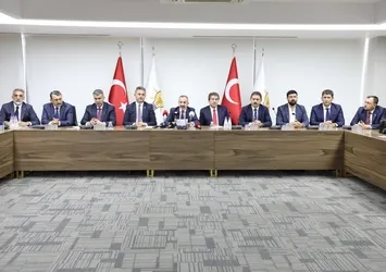 AK Parti'den halka hizmet sunmayan 11 şehrin CHP'li belediyelerine manifesto! Zehir zemberek sözler