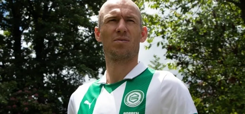 Dünyaca ünlü yıldız Arjen Robben'den futbola geri dönme kararı