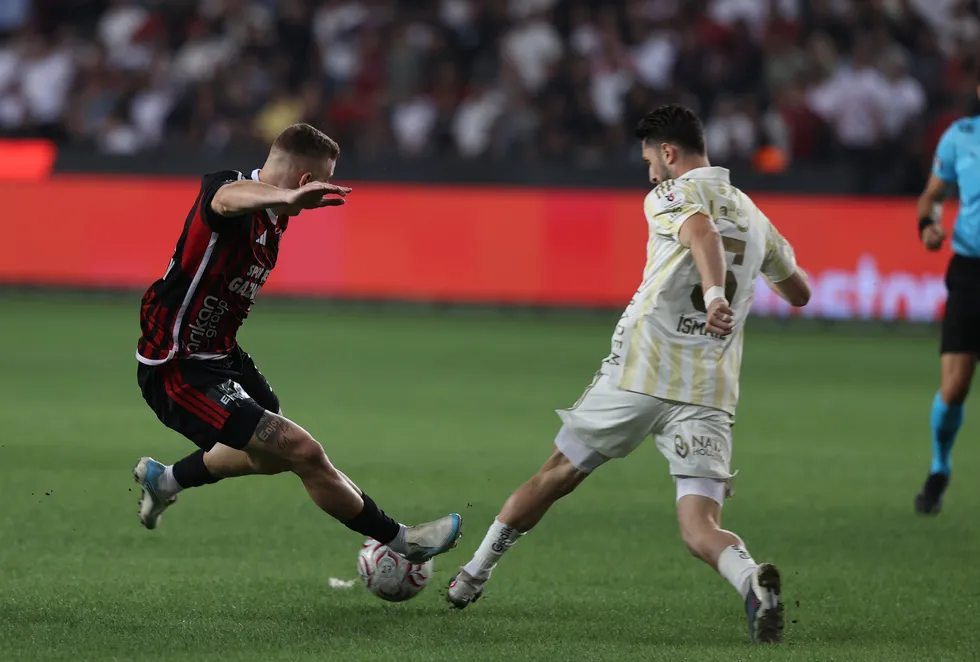 canli-anlatim-gaziantep-fk-fenerbahce-1789408852914.jpg Gaziantep’te sessiz gece! Fenerbahçe deplasmandan 1 puanla döndü - 2