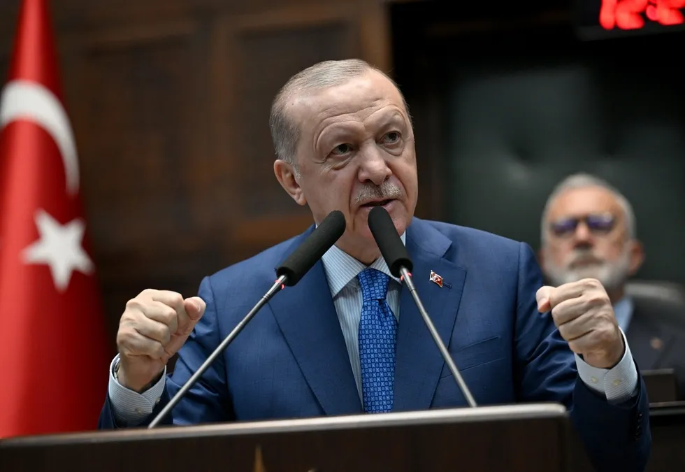 baskan-erdogandan-tarihi-mesaj-bu-dava-icin-bin-erdogan-gelir-1779277546124.jpeg Başkan Erdoğan'dan tarihi mesaj: Bu dava için bin Erdoğan gelir - 2
