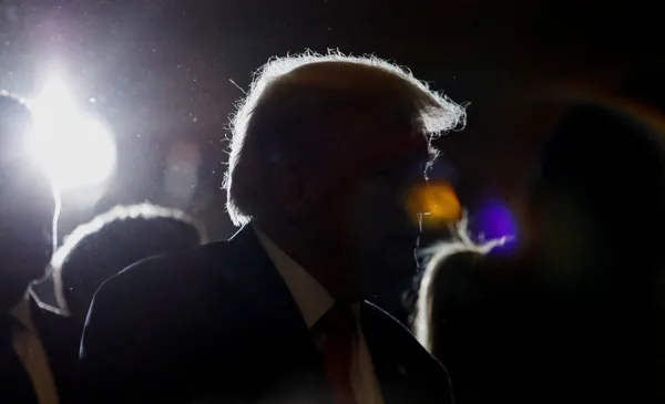 SON DAKİKA | ABD'de tarihi gün! Eski Başkan Trump önce tutuklandı sonra serbest kaldı! Dikkat çeken ilk yorum: Asla düşünmezdim - 14