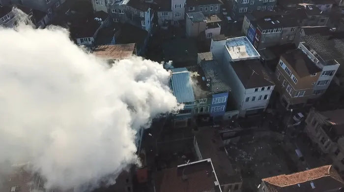 Son dakika: CHP'li İBB'de İETT'den sonra itfaiye ekipleri de sınıfta kaldı: Yangına müdahale edilemeyince bina küle döndü - 5