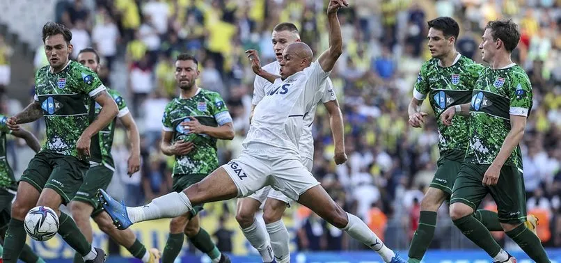 Fenerbahçe hazırlık maçında PEC Zwolle ile 2-2 berabere kaldı